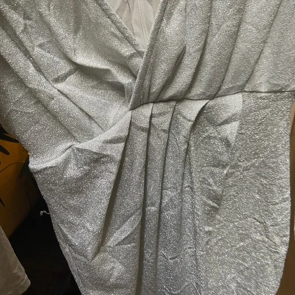 Silver Dress.Size - M - Picture 4 of 10